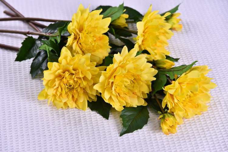 Factory direct sales of high-end artificial dahlia with realistic touch, wholesale of high-end artificial dahlia for home decoration, shopping malls and hotels pic 16