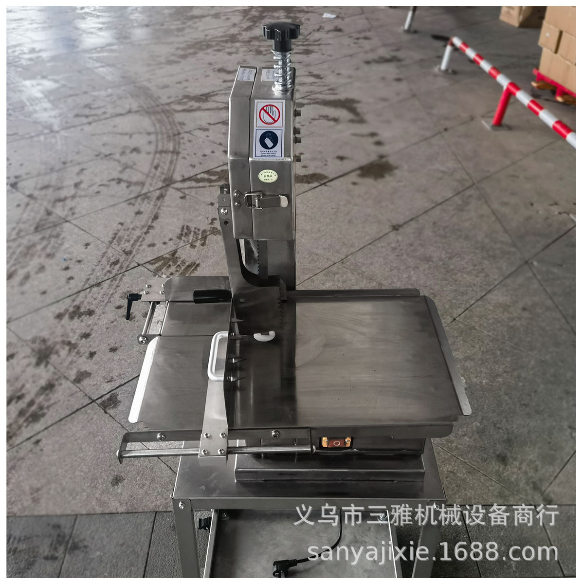 The 120-type commercial electric bone sawing machine for foreign trade, the rapid frozen meat and fish cutting machine, and the foreign trade waterproof stainless steel high-speed meat cutting machine are processing equipment for food factories pic 12