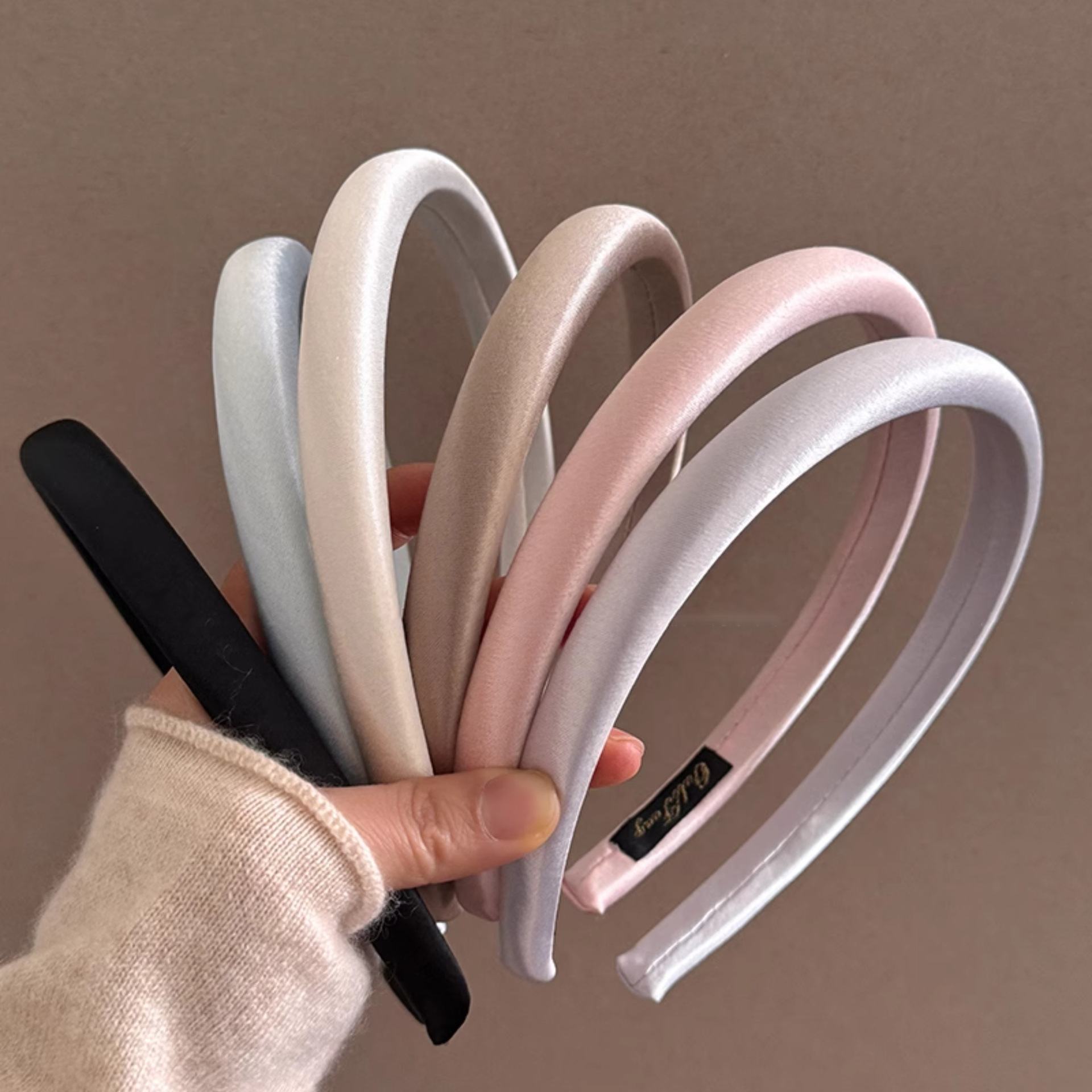 A fresh and simple narrow headband for women 2025, a high-end headband for pressing hair and washing face, a high top of the head accessory pic 3