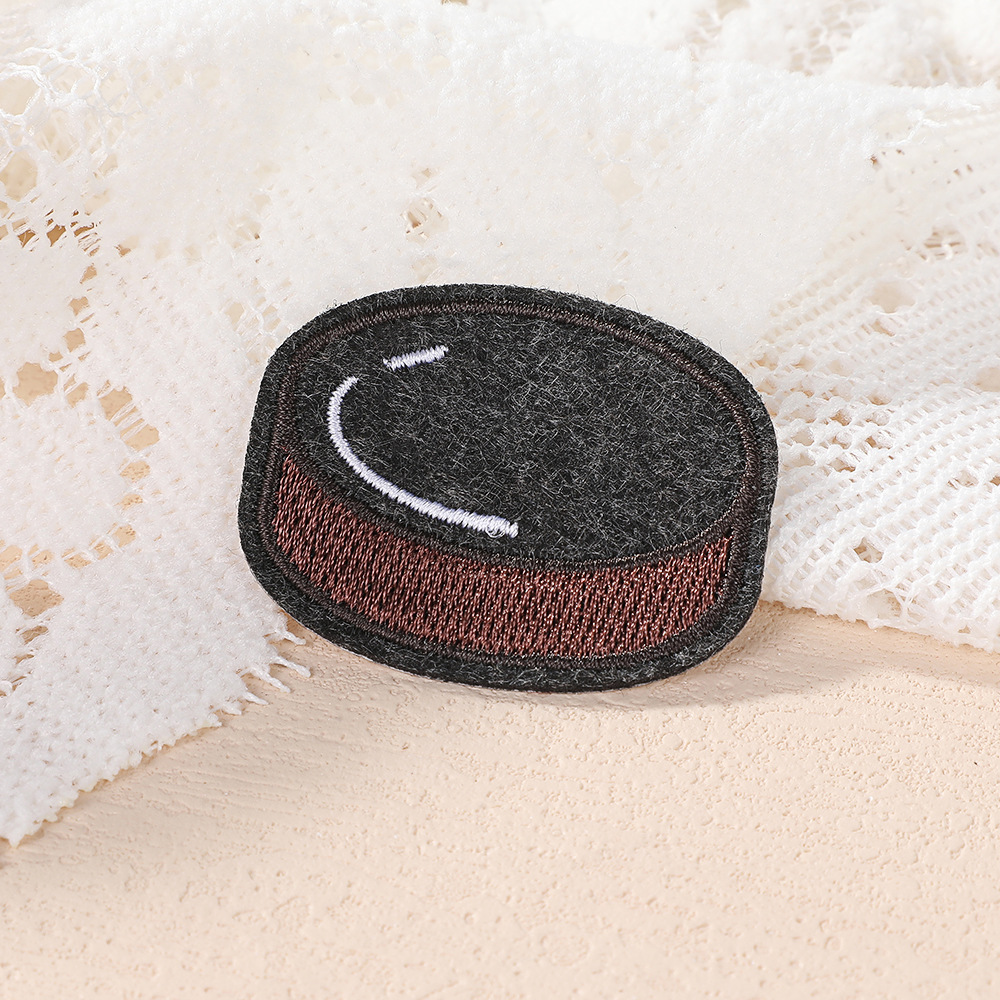 现代卡通刺绣外套T恤羽绒服胸贴包包装饰布贴衣服辅料童装补丁详情18