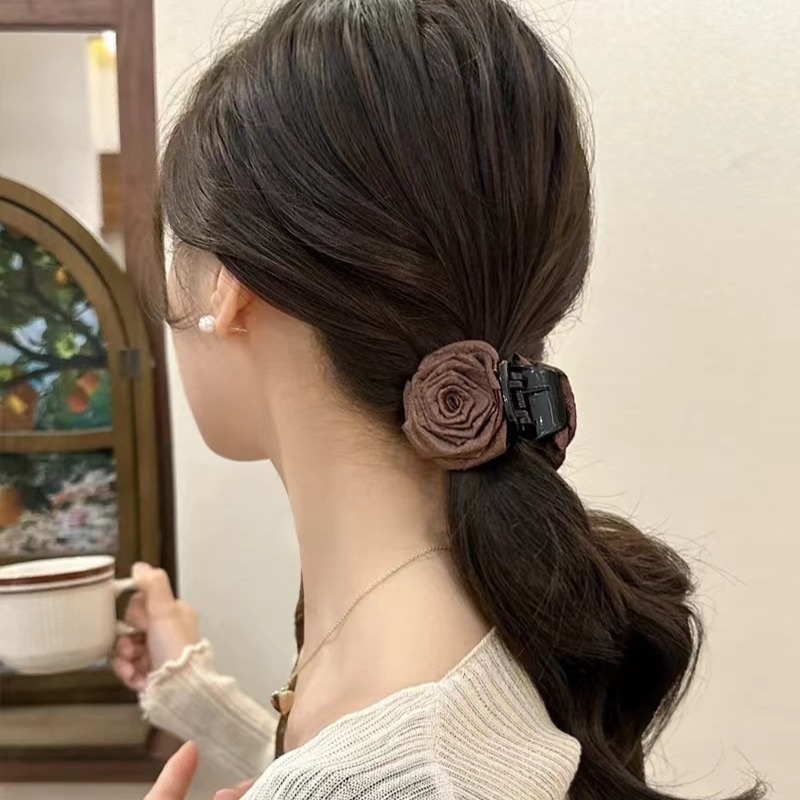 Yiwu accessories bow hair clips, new style hair grips, light luxury and high-end feel, back of the head shark clip hair accessory pic 5
