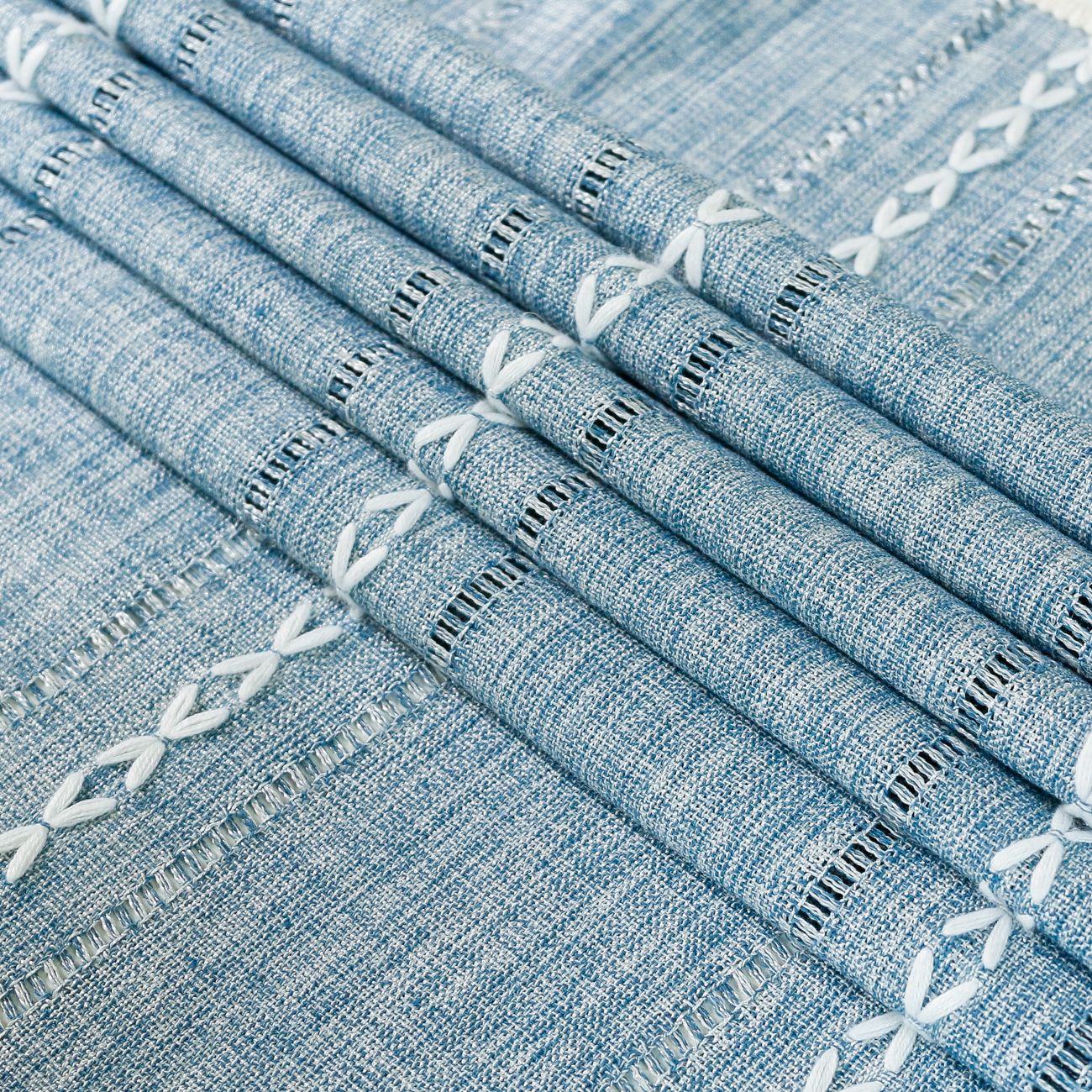 Cross-border retro country tablecloth, green hollowed-out decoration, cotton and linen tablecloth, embroidered decoration, party restaurant picnic mat pic 5