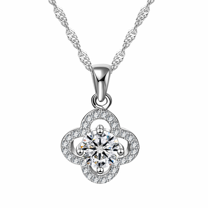 A high-quality imitation D-color moissanite four-leaf clover female pendant with eight hearts and eight arrows from a live-streaming product by a popular influencer on Kuaishou and Douyin pic 24
