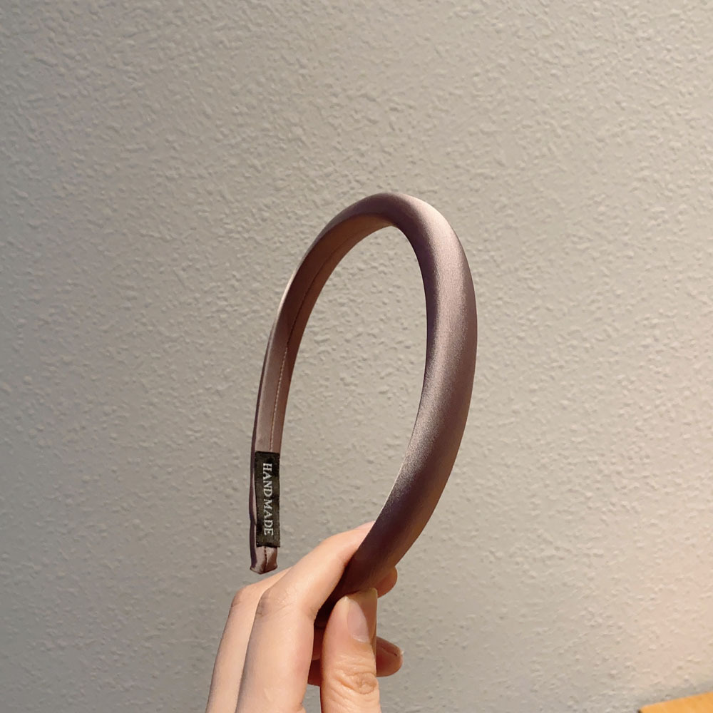 A light luxury and high-end satin fine-edge sponge hairband for women, a solid color high headband for the top of the head, a new trendy style in 2023 pic 34
