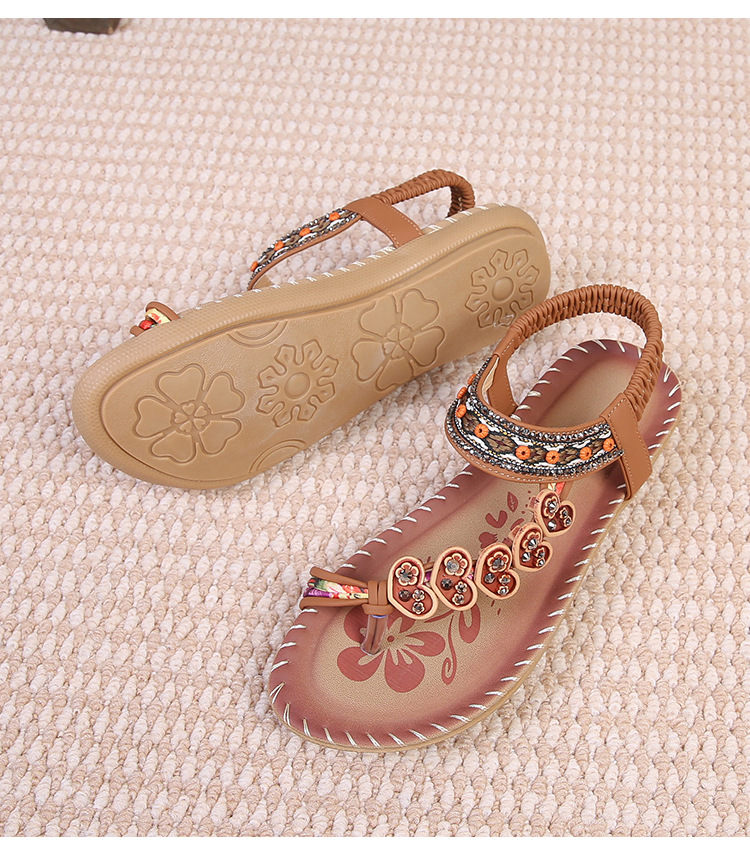 2024跨境凉鞋女夏2024水钻晚风平底圆头夹脚露趾凉鞋女详情41