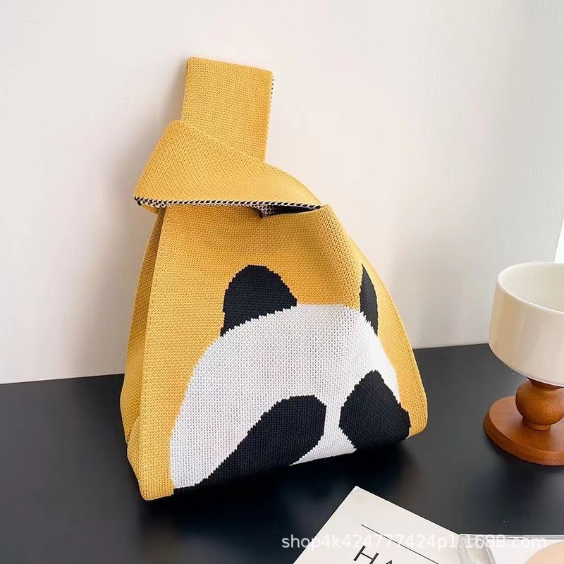 Bolso de panda lindo mujer de lana de punto bolsa de cubo versión japonesa y coreana 100 bolsos casuales bolsa de tote box lunch bag pic 8