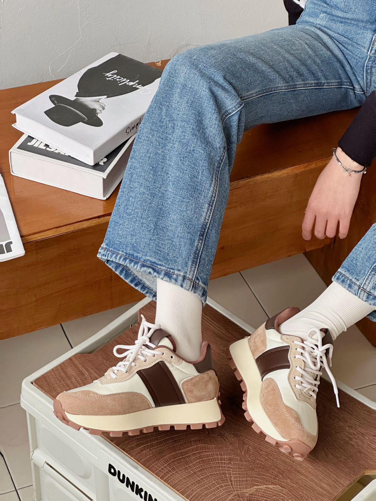 欧洲站2024春季新款时尚休闲百搭真皮复古厚底拼色系带运动鞋详情35