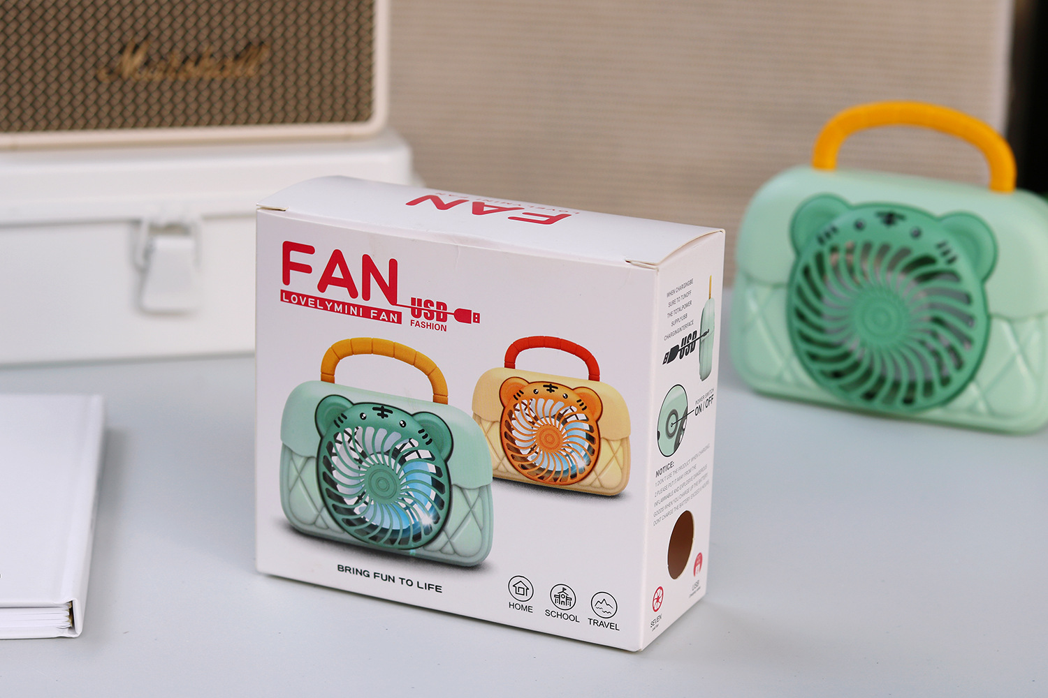 2022新款创意手提包风扇卡通老虎七彩夜灯相机风扇USB充电桌面照相机风扇详情6