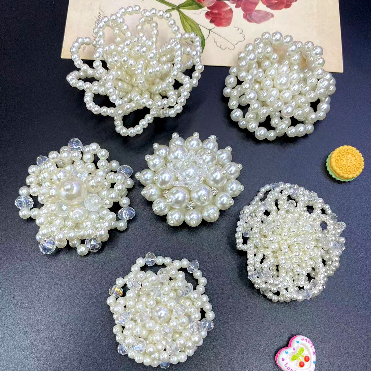 Línea europea y americana rosa forma de flor accesorios accesorios accesorios de pelo hechos a mano con cuentas zapatos y sombreros accesorios de ropa venta directa de fábrica al por mayor pic 3