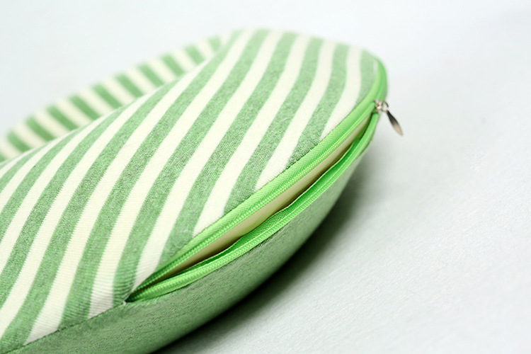 Wholesale of striped buckle U-shaped pillows, memory foam nap pillows, slow rebound sleep pillows, cervical spine protection U-shaped travel pillows pic 17