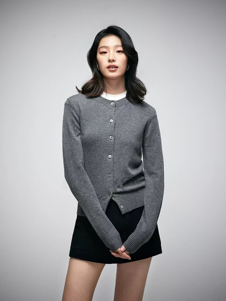 Qili Colorful Gemstone 12-color seamless one-piece Merino wool button cardigan, a versatile knitted long-sleeved top for commuting pic 39