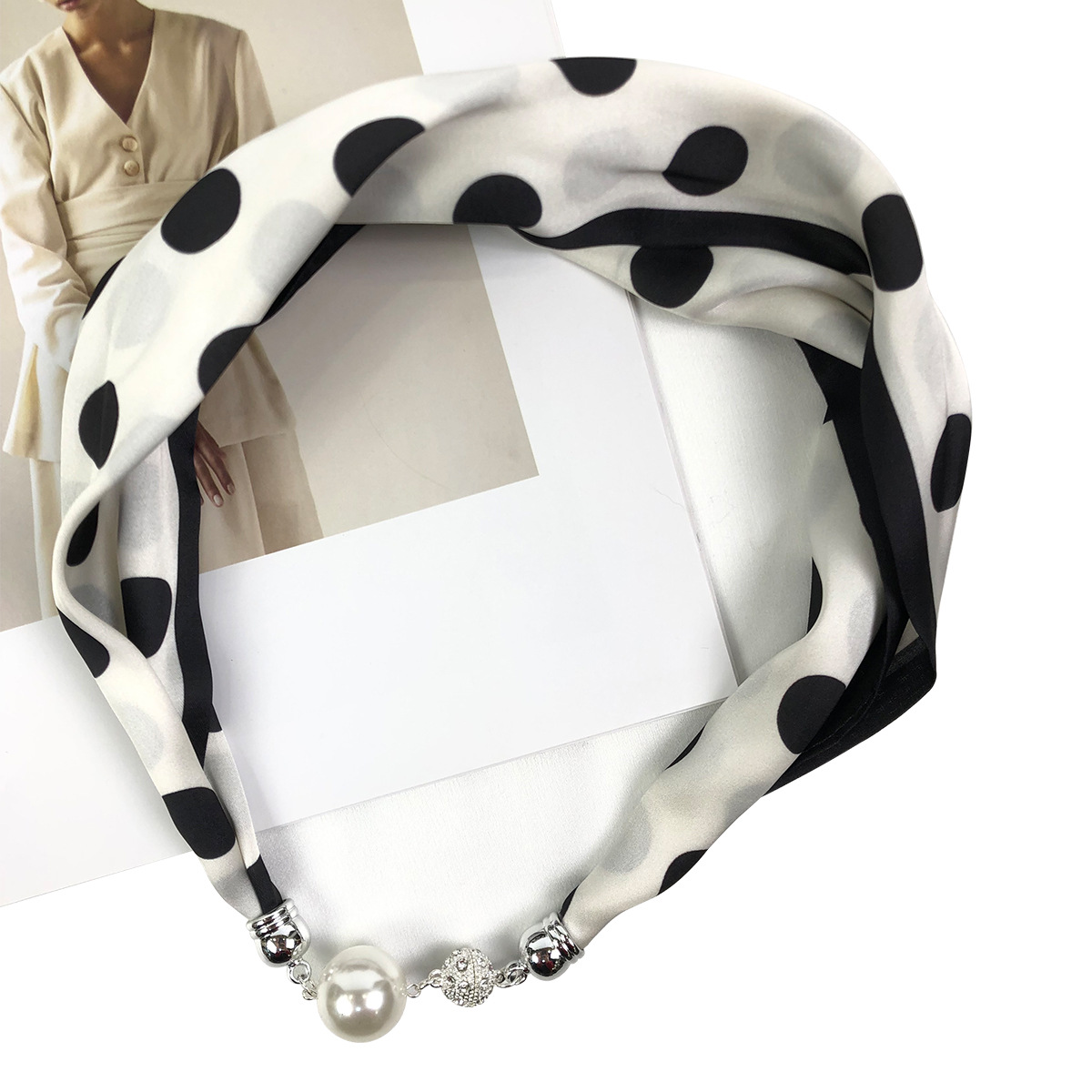 One-piece consignment cross-border exclusive summer fashionable and versatile silk pearl necklaces, silk scarves, buckles and scarves factory wholesale pic 8