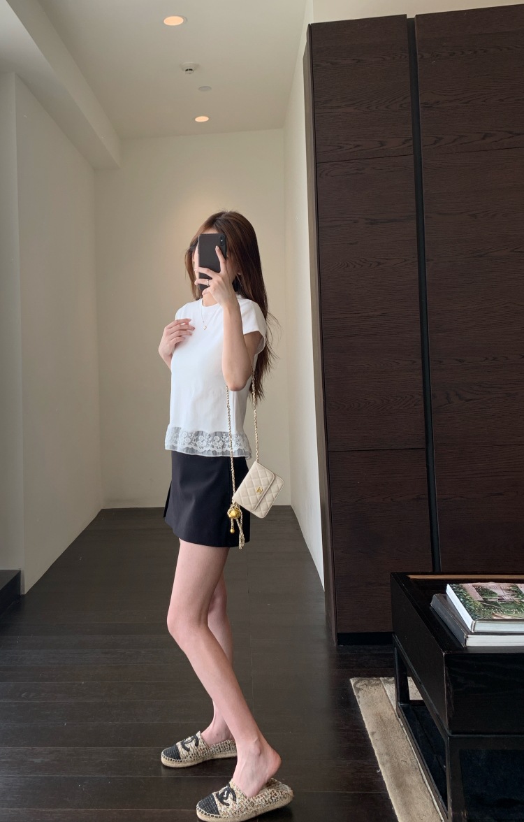 A13512甜美少女感 设计感下摆蕾丝花边拼接显瘦短袖T恤女春夏新详情13