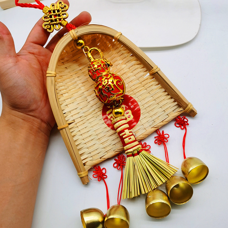 Copper coins, small brooms, dustpans, hanging ornaments, door decorations for moving into a new home, indoor hanging ornaments, TV wall decorations for the Qingming and Dragon Boat festivals pic 18