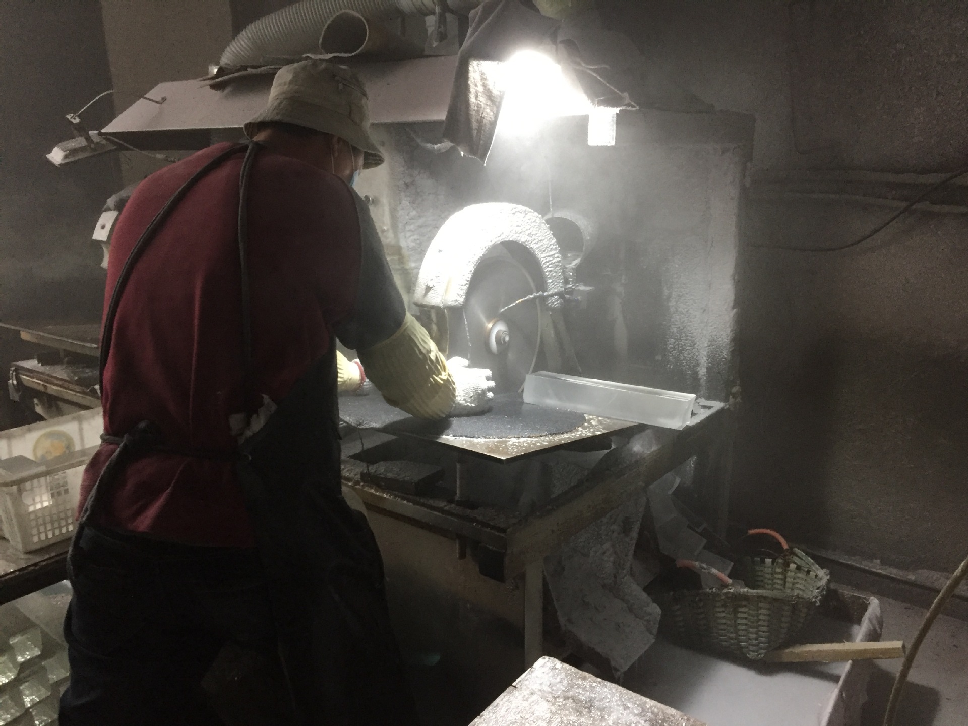 Wholesale car perfume bottles 50ml, square perfume bottles, custom K9 spray essential oil bottles, empty bottles, high-end Middle East pic 6