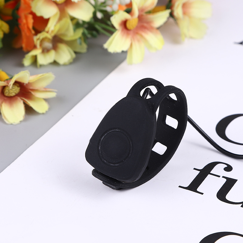 Factory direct sales of mountain bike lights, bicycle headlights, USB charging lights, and cycling equipment accessories pic 8