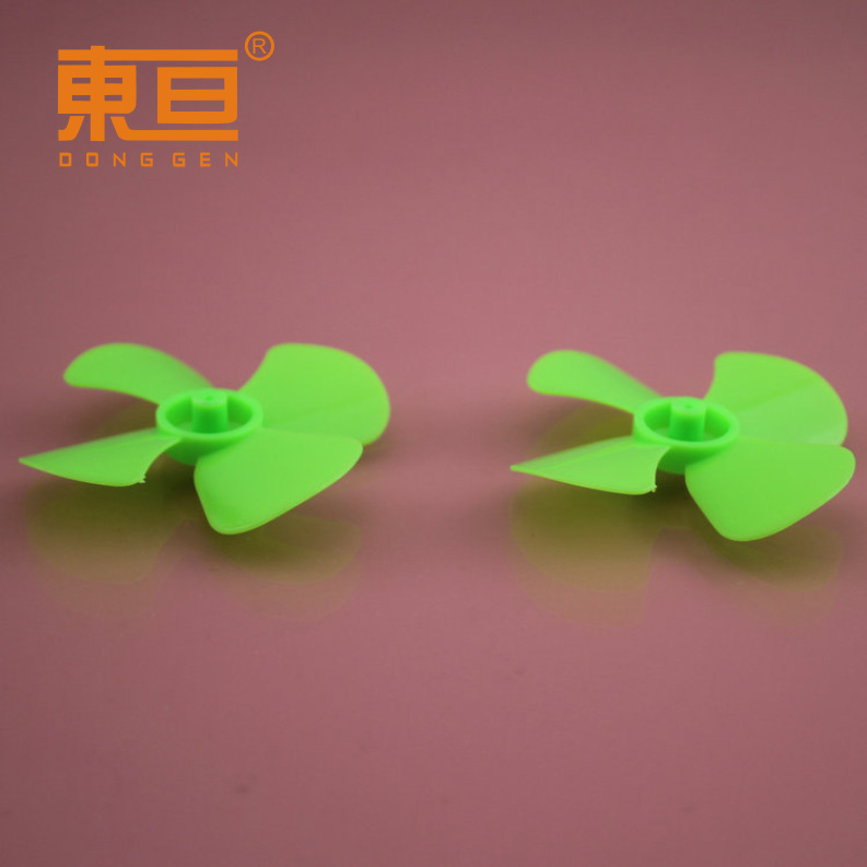 The Φ604Y1.5A green 60 four-blade propeller fan blade has an outer diameter of 57mm and is tightly fitted with a 1.5mm shaft pic 9