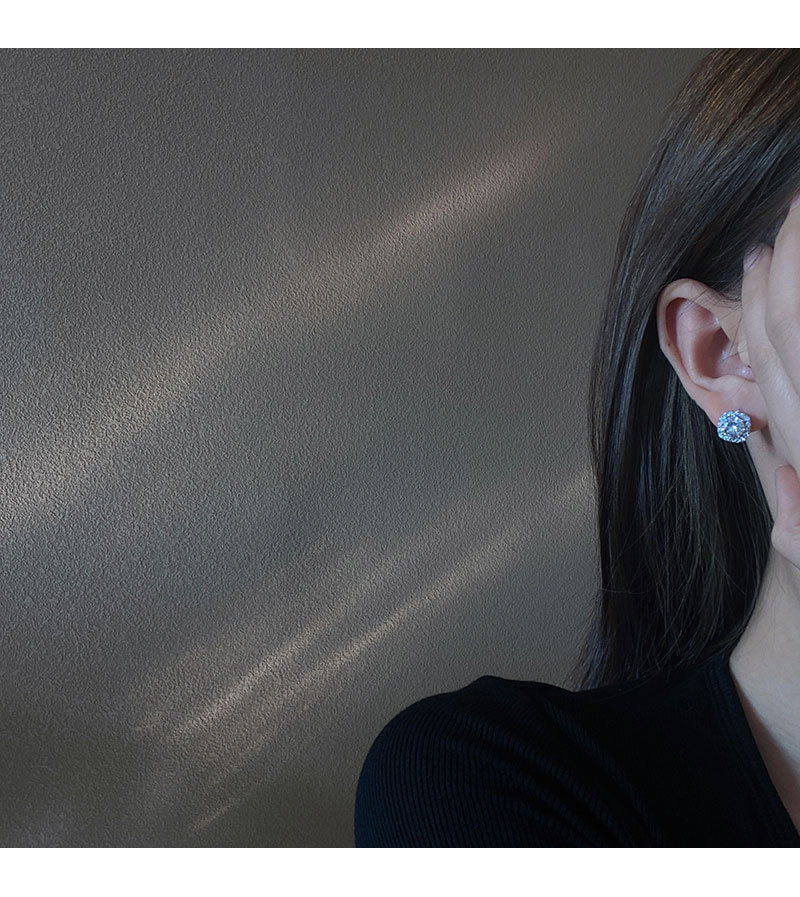 925银针微镶锆石轻奢超闪耳钉女高级感气质简约方形耳环耳饰批发详情9