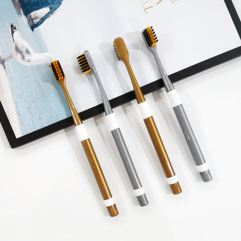 竹炭牙刷黑白情侣软毛牙刷两支装旅行家庭牙刷百货源头厂家批发详情6