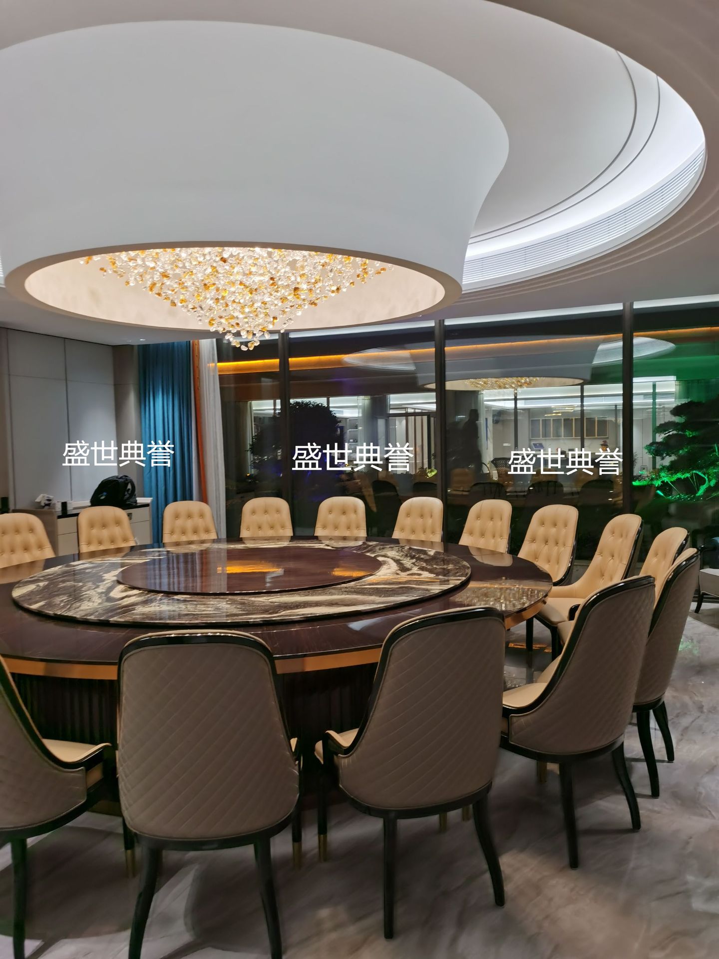 Changsha resort hotel moderno y ligero lujo mesa y silla de madera sólida recepción de club de gama alta silla de paquete suave habitación privada silla de comedor de madera de cera blanca pic 5