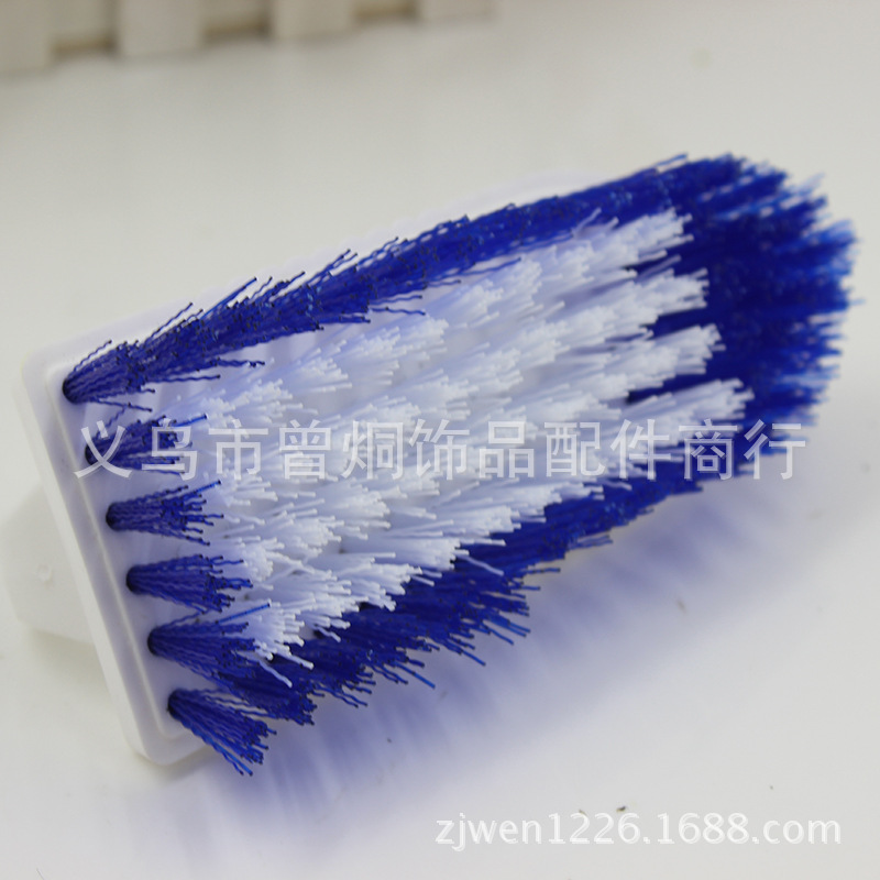Wholesale of multi-purpose laundry brushes, shoe brushes and plastic cleaning brushes with handles for daily necessities at two yuan pic 6