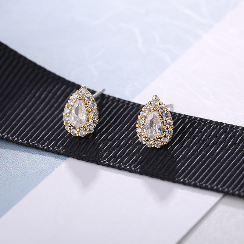 Корейская версия fashion s925 s925 с серебряными капающими цветами, однорядный ряд гвоздей для женщин с короткими оптовыми ушками pic 9