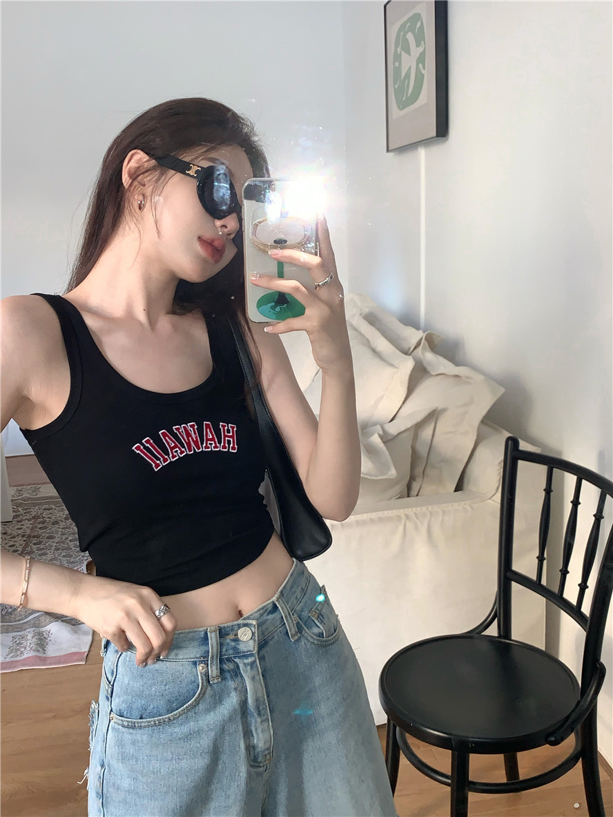 网红同款字母工字背心女舒适透气自带胸垫甜辣风修身显瘦短款上衣详情23