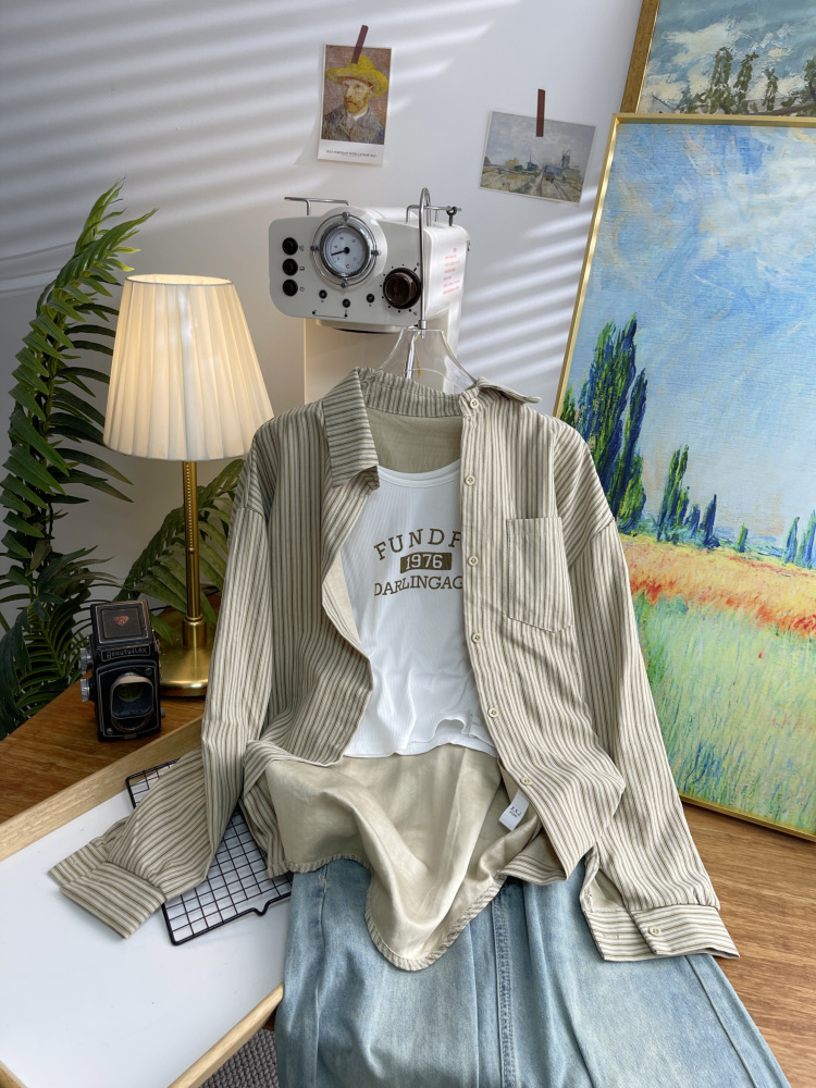 Dongdaemun, South Korea, early autumn new Korean-style vertical striped long-sleeved shirt for women, loose and casual, stylish shirt trend 4730 pic 15