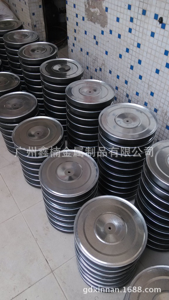 The factory supplies galvanized sheet base, bottom cement block, counterweight block, load-bearing block, disc base with a diameter of 350mm in stock pic 10