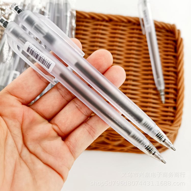 A set of 3 ballpoint pens, oil ballpoint pens, student supplies, and ballpoint pens is available at an affordable price. Each set of 3 ballpoint pens costs 1 yuan pic 2