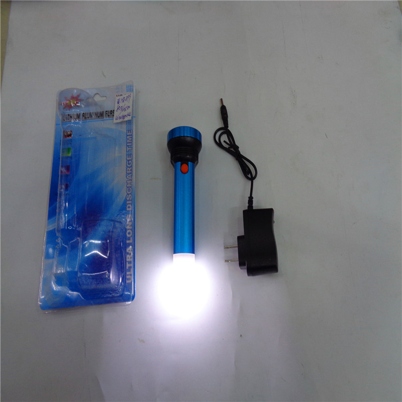Yiwu plastic toy flashlights for emergency use in case of power outages at night, LED lights, street stall supply, factory direct sales pic 7