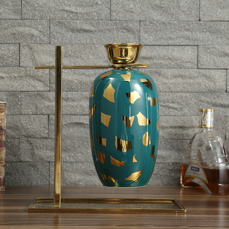 Wholesale of European new classical home decoration items, metal electroplated vases, ceramic soft furnishings, and model room decorations pic 6