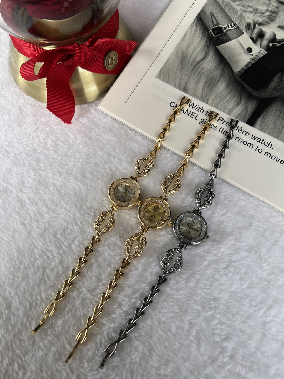 2024年新款手表女小金表轻奢气质小众心形高颜值复古铝合金材详情3