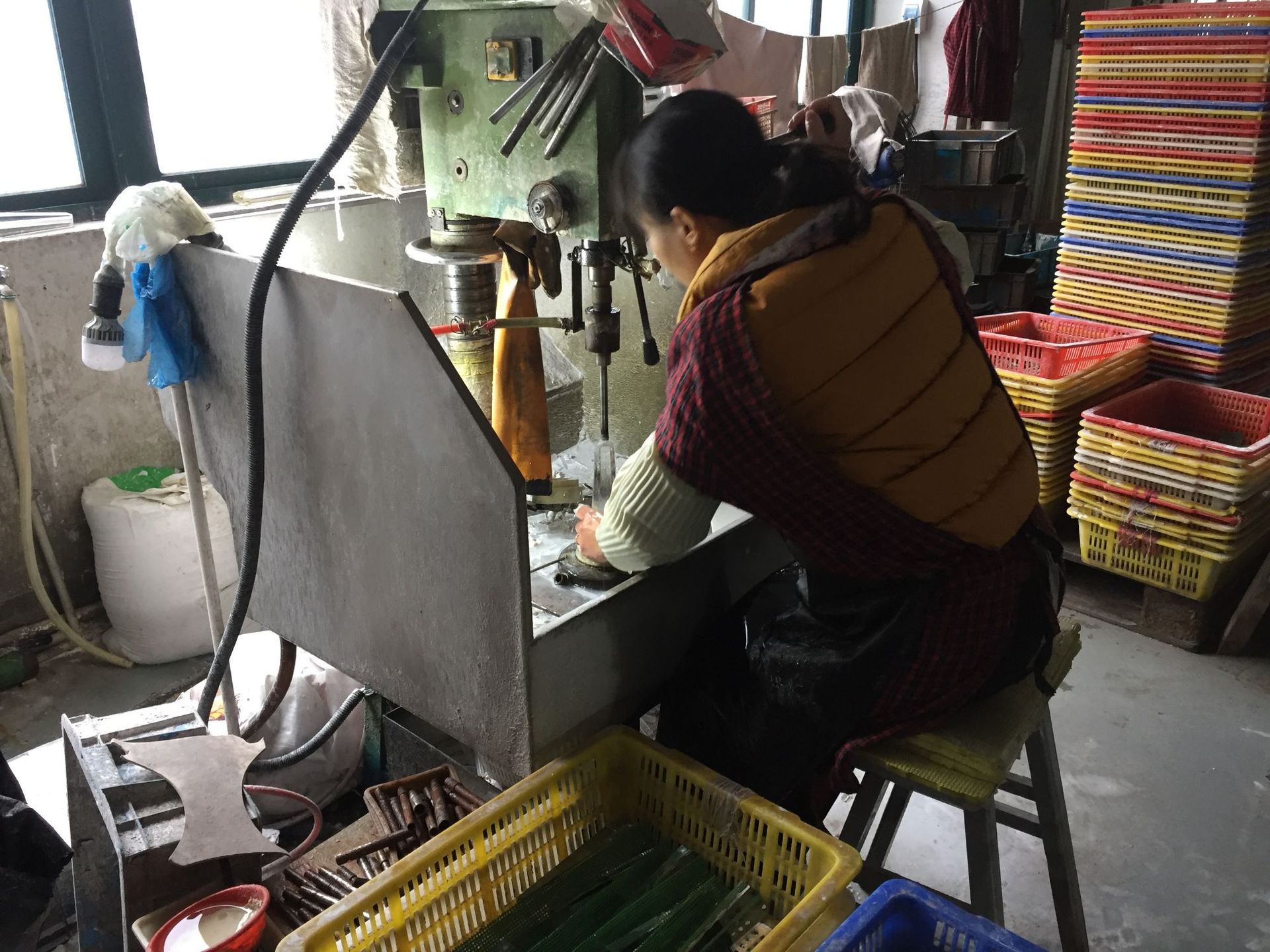 Wholesale car perfume bottles 50ml, square perfume bottles, custom K9 spray essential oil bottles, empty bottles, high-end Middle East pic 8