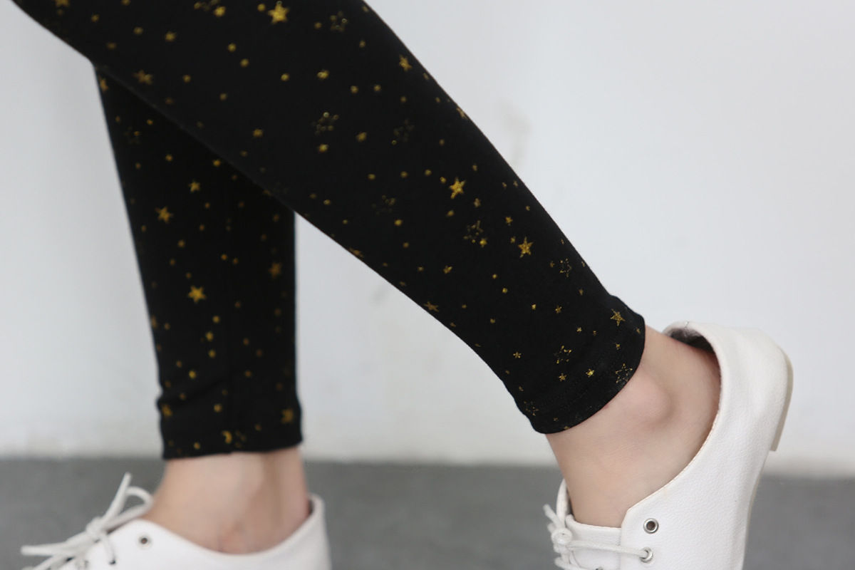 The new basic slimming style from Dongdaemun, South Korea, featuring star-studded nine-inch skinny leggings pic 21
