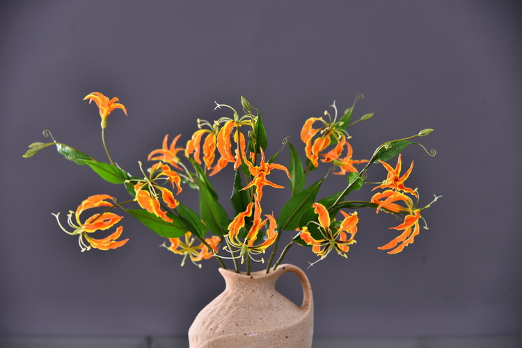 Lanjin artificial Plant Long Branch 3-head Jialan Flame Lily, high-end artificial flower, artificial flower, artificial flame lily, strange lily, home decoration pic 29