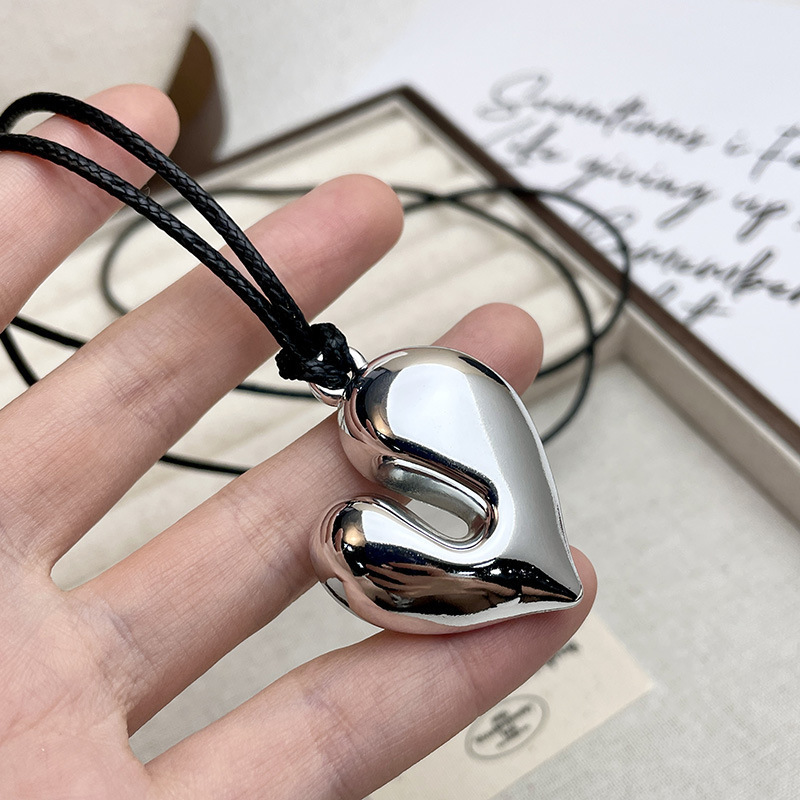 2025年新品张悦儿同款几何圆环吊坠项链设计感黑皮绳可调节锁骨链详情8