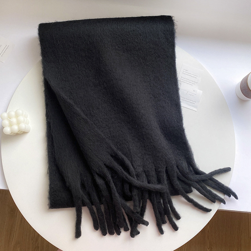 This winter Korean version of the export-oriented scarf is versatile. It features a thick and enlarged solid color shawl made of mohair, exuding a high-end and warm vibe pic 16