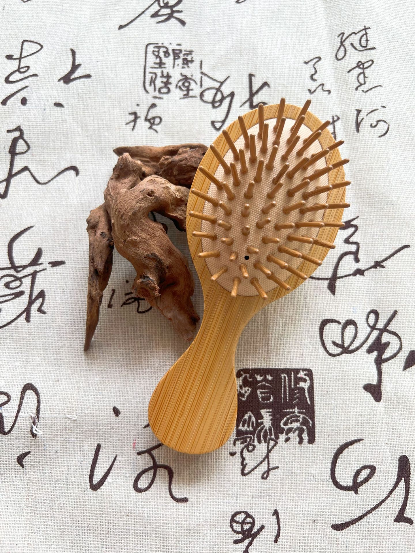 楠竹~ins迷你小梳子女随身便携气垫梳可爱气囊梳家用防静电按摩梳详情10