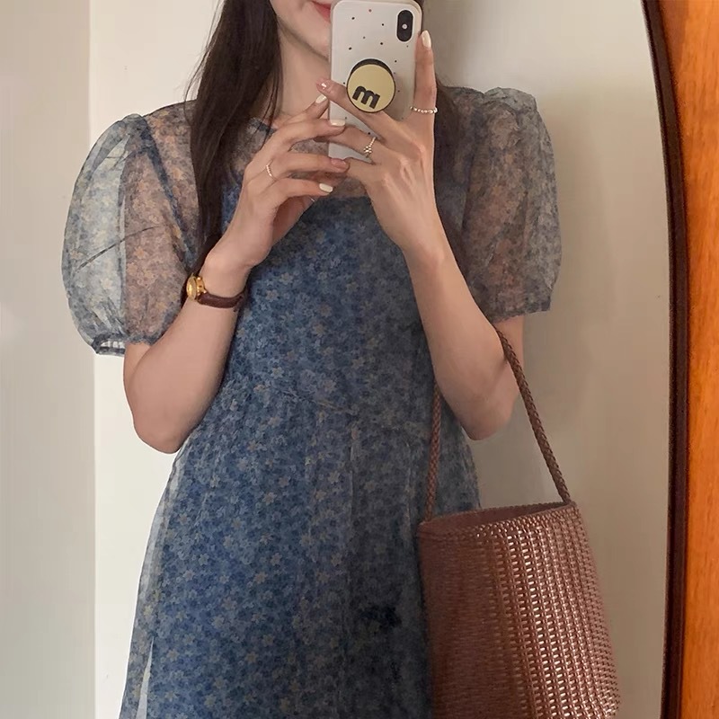 法式茶歇小碎花蓝色连衣裙女2022夏季气质宽松超仙吊带裙两件套装详情1