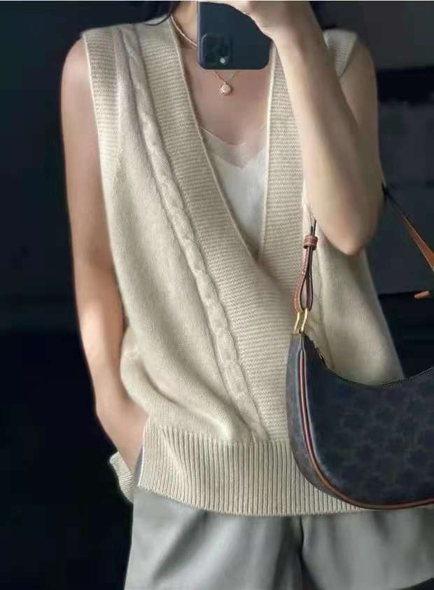 秋季新款女士V领坎肩宽松大码针织毛衣韩版精纺羊毛扭花马甲背心详情3