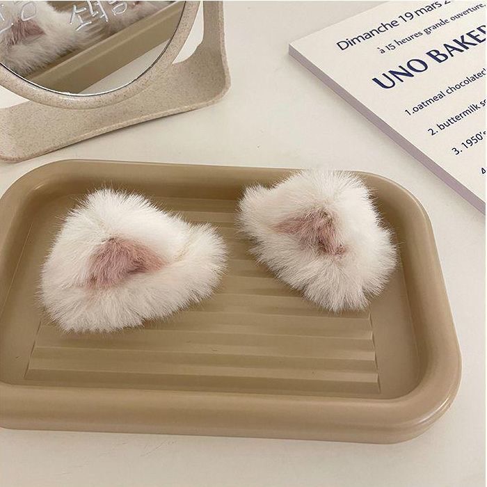 The new autumn and winter 2021 collection features sweet and sensual cat ear hair clips, faux fur rabbit hair top clips, plush hair clips, and Japanese and Korean hair accessories pic 6