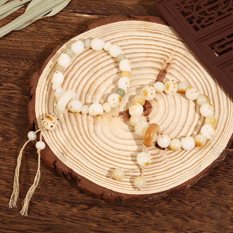 Japanese-style charcoal-burned cat paw running ring bracelet, retro white jade Bodhi seed text play bracelet, cute hand-held Buddhist prayer beads bracelet for a girl pic 5