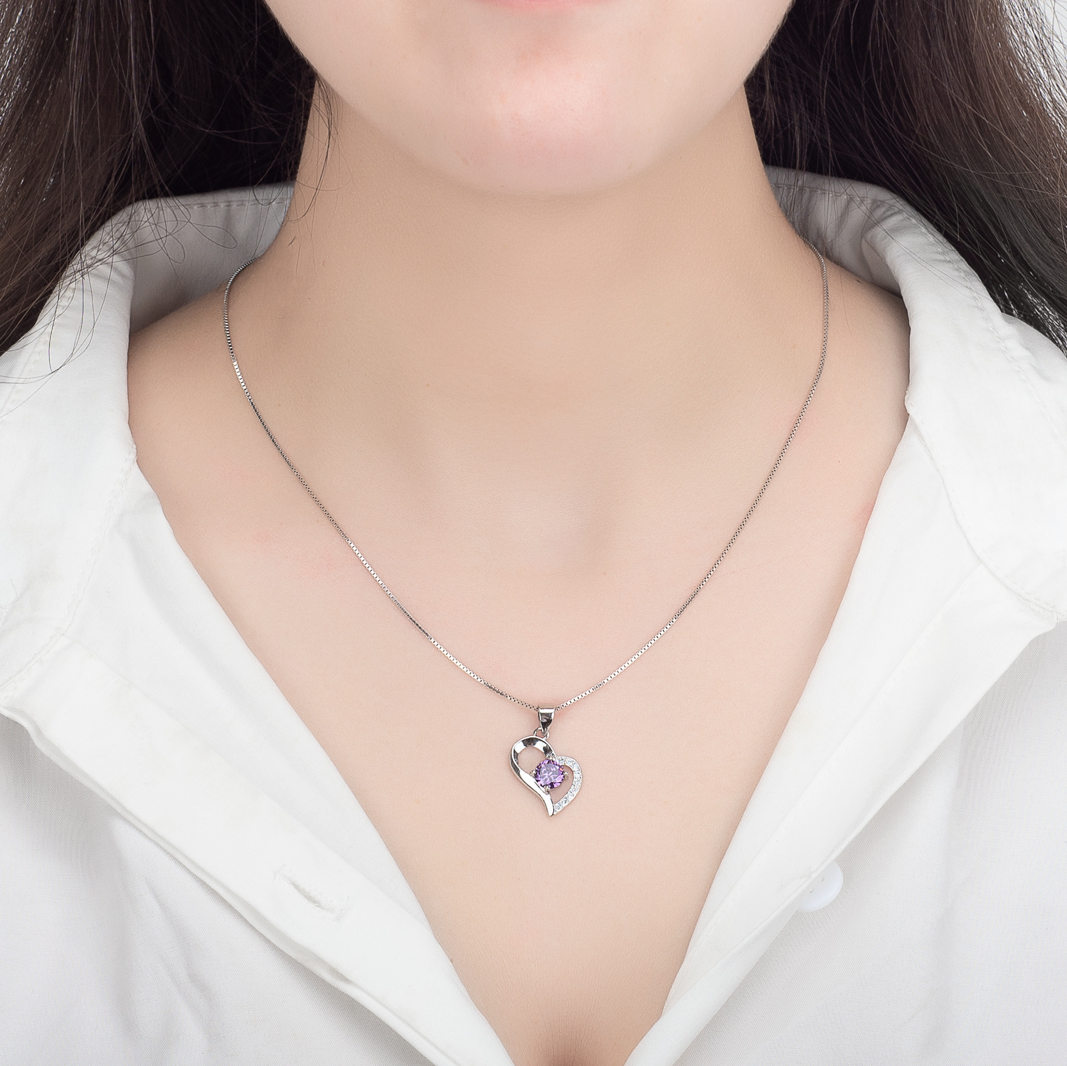 A high-quality imitation D-color moissanite four-leaf clover female pendant with eight hearts and eight arrows from a live-streaming product by a popular influencer on Kuaishou and Douyin pic 77