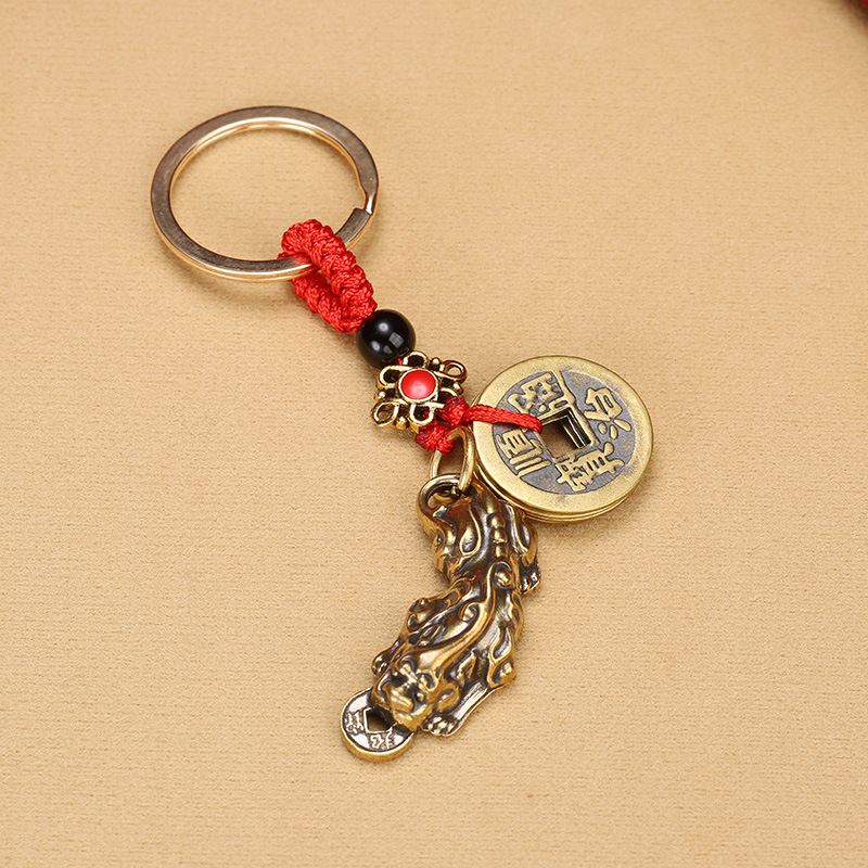 Pure brass Five Emperors coin keychains, bite coins, PI Xiu pendants, car keychains, direct supply from the manufacturer pic 3