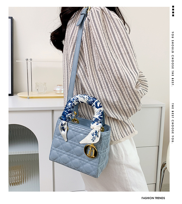 戴妃包包女2023新款时尚潮流经典百搭漆皮格纹手提单肩斜跨包详情1