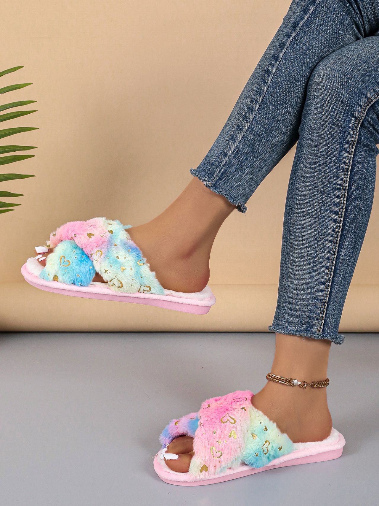 亚马逊交叉彩色毛毛绒拖鞋2024秋冬新款室内保暖棉鞋漏趾毛毛拖鞋详情15