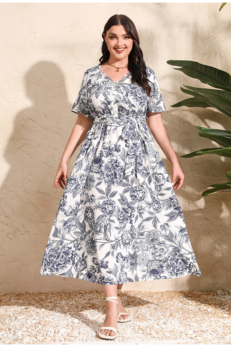 2024 Cross-border new French-style elegant plus-size dress with a V-neck, short sleeve and cinched waist, featuring a simple floral design pic 4