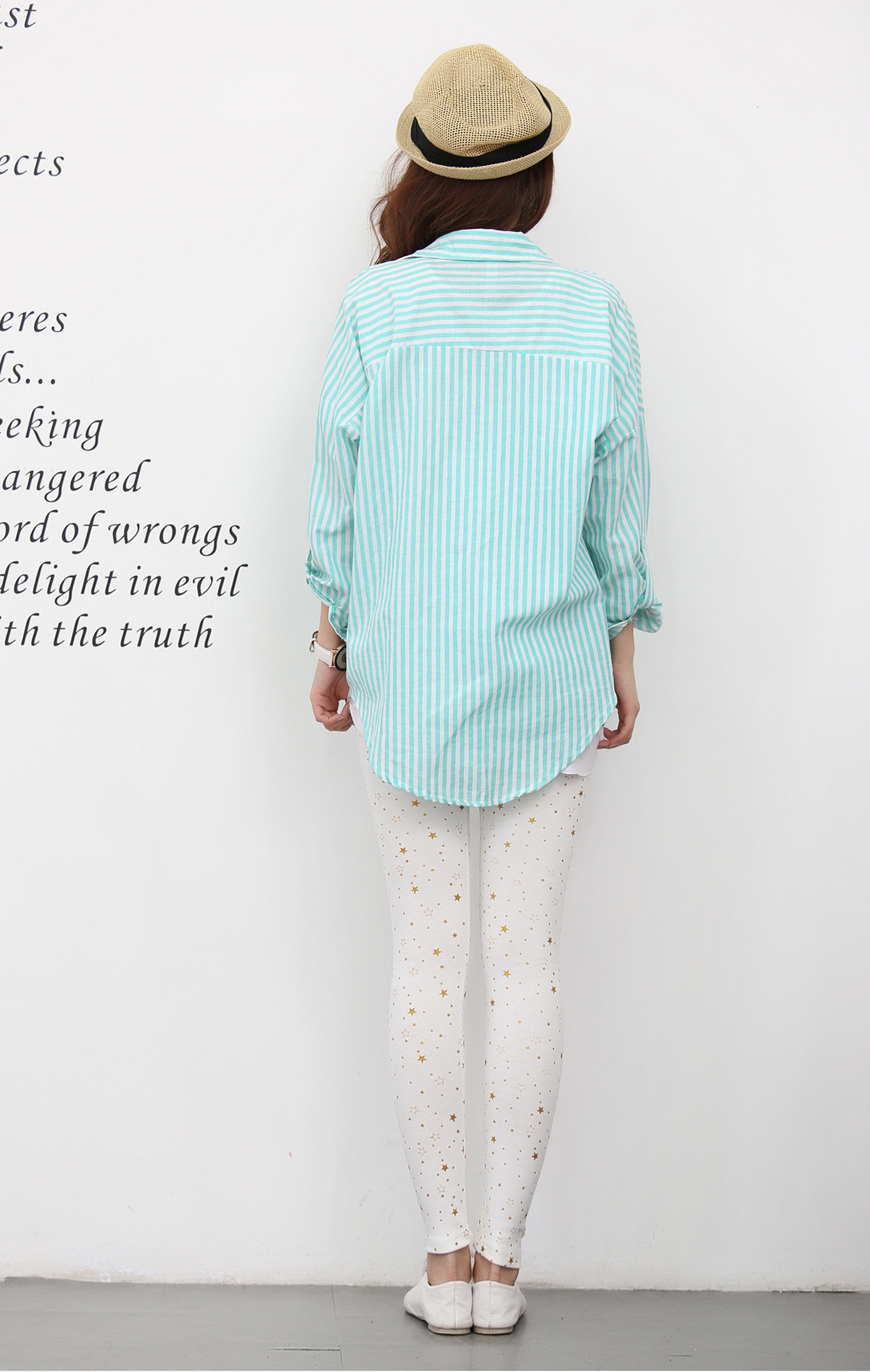 The new basic slimming style from Dongdaemun, South Korea, featuring star-studded nine-inch skinny leggings pic 4