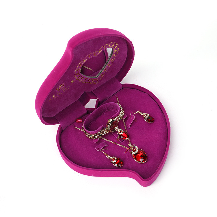 女士气质精美创意礼品小桃心套装手表+项链+耳钉+戒指 4pcs/set详情5